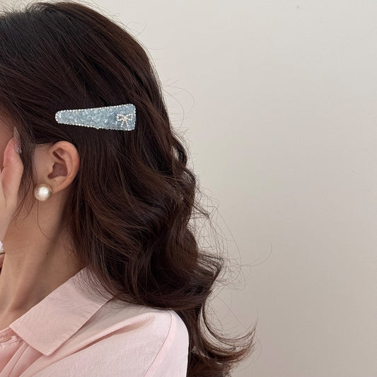 【019】Light Blue Crystal Bow Snap Hair Clips【$139.99】